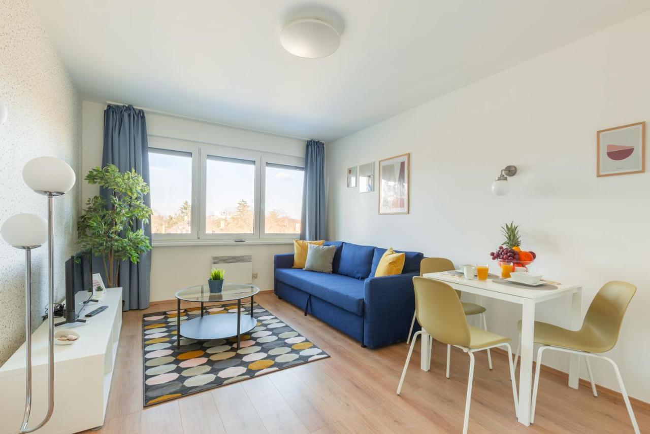 Pauzo Balaton Aparthotel Balatonföldvár Exteriör bild