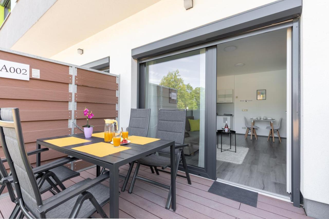 Pauzo Balaton Aparthotel Balatonföldvár Exteriör bild