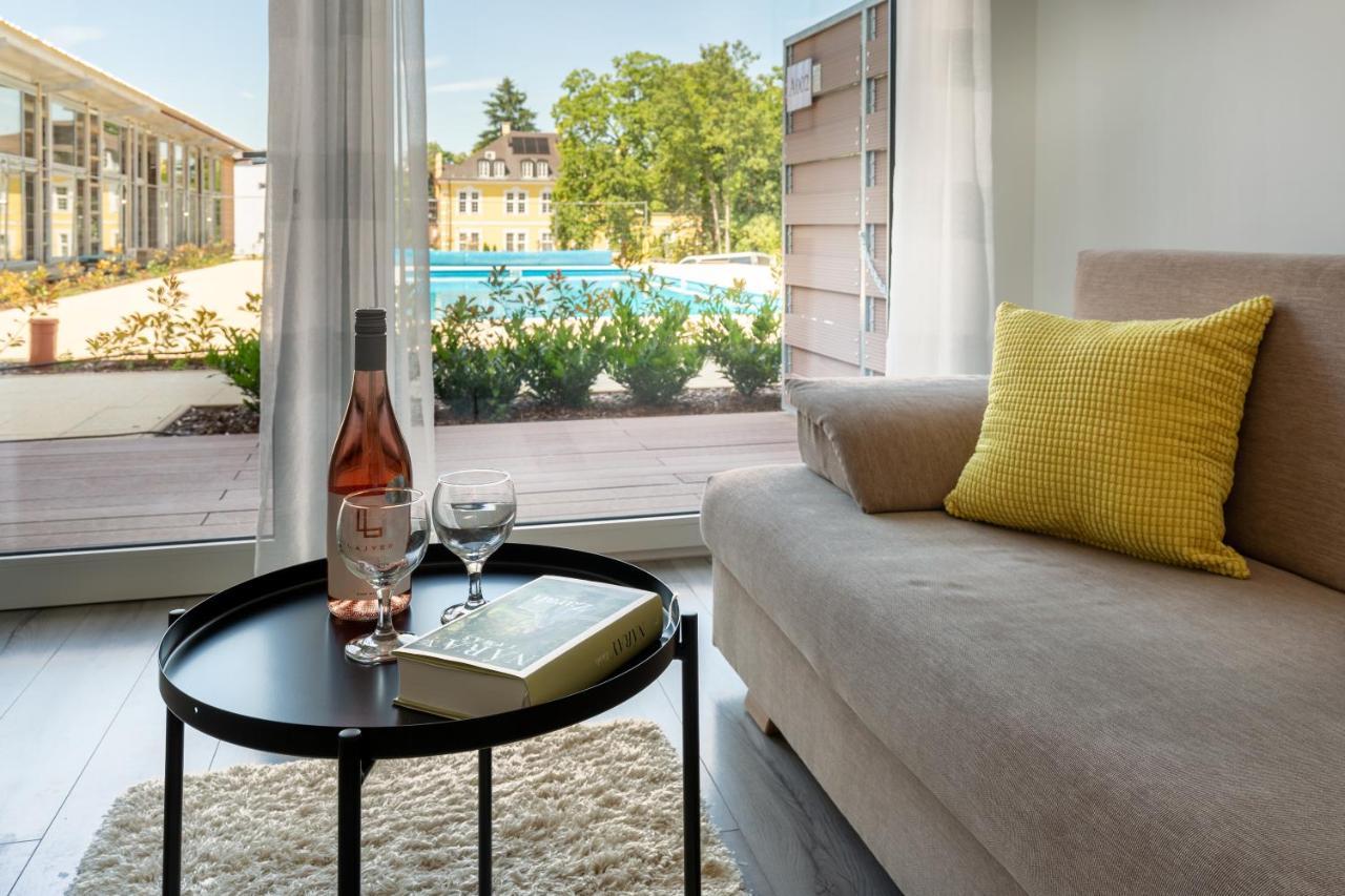 Pauzo Balaton Aparthotel Balatonföldvár Exteriör bild