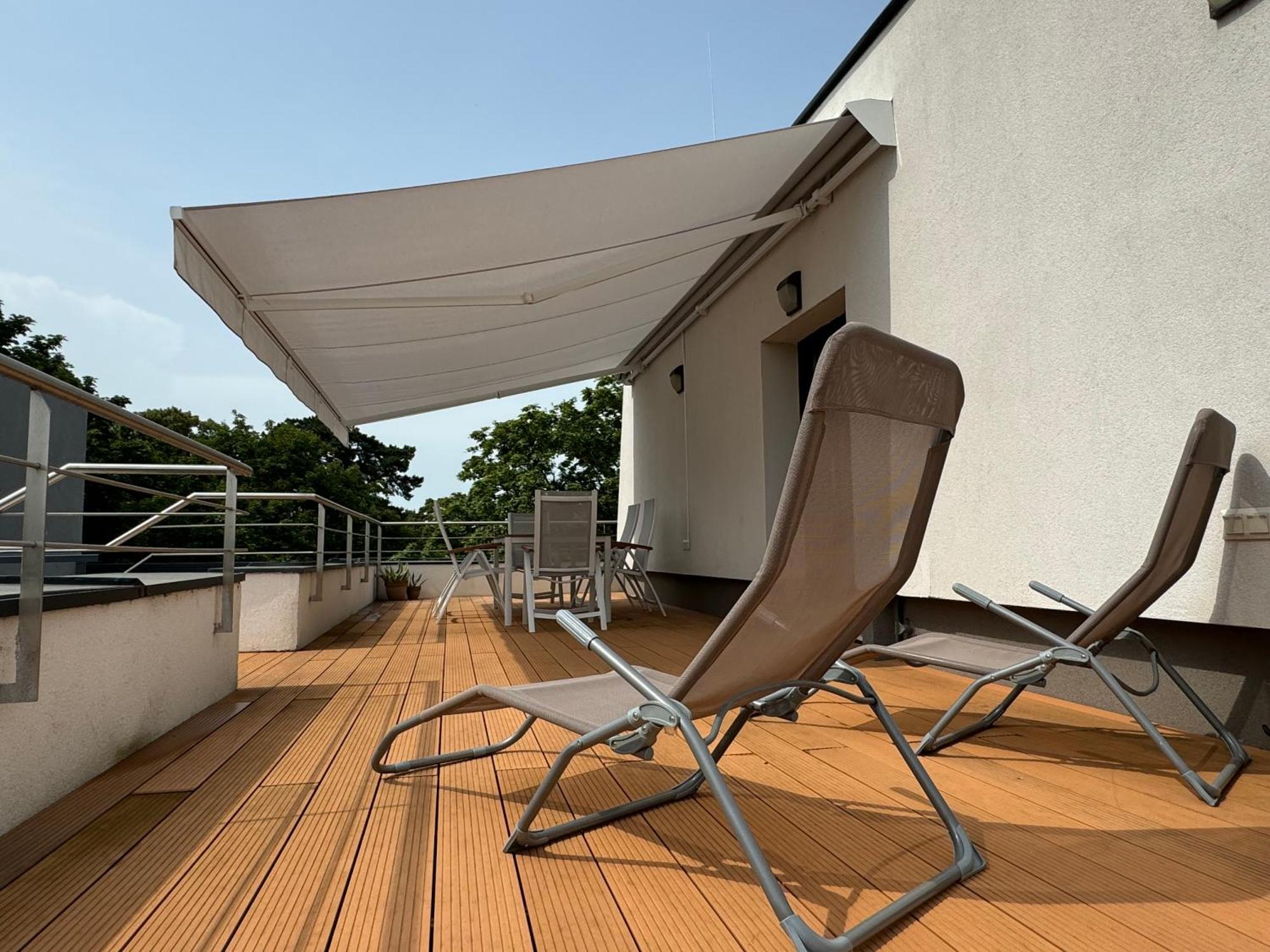 Pauzo Balaton Aparthotel Balatonföldvár Exteriör bild